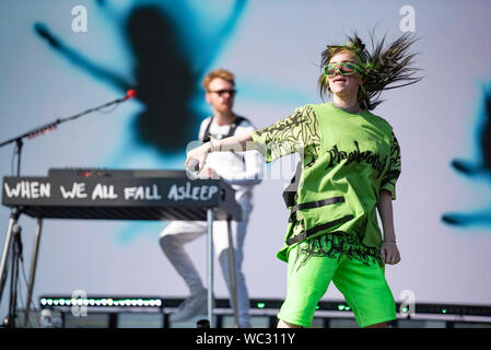 Leeds, Regno Unito. Il 25 agosto 2019. Billie Eilish nato Billie Eilish Baird pirata O'Connell esegue sul palco principale al festival di Leeds 2019, 2019-08-25 Foto Stock