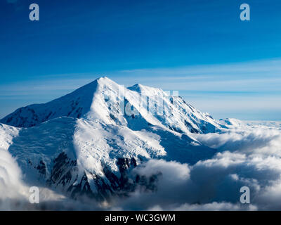 Le incredibili vedute del Denali gamma nel Parco Nazionale di Denali mentre volo vedendo da un piano da Kantishna Alaska Foto Stock