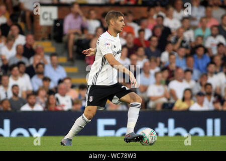 Londra, Regno Unito. Il 27 agosto, 2019. Maxime Le Marchand di Fulham in azione. Carabao cup 2° round, coppa EFL, Fulham v Southampton a Craven Cottage di Londra martedì 27 agosto 2019. Questa immagine può essere utilizzata solo per scopi editoriali. Solo uso editoriale, è richiesta una licenza per uso commerciale. Nessun uso in scommesse, giochi o un singolo giocatore/club/league pubblicazioni . pic da Steffan Bowen/Andrew Orchard fotografia sportiva/Alamy Live news Credito: Andrew Orchard fotografia sportiva/Alamy Live News Foto Stock