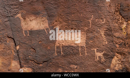 Anasazi incisioni rupestri della Valle Foto Stock