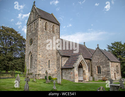 Ilam Hall in Staffordshire e Derbyshire confine in Inghilterra una casa restaurata utilizzato dall'ostello per la gioventù di associazione e gestito dal National Trust Foto Stock