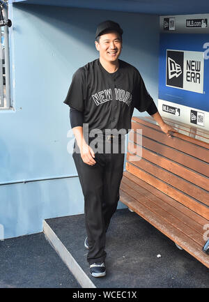 Masahiro Tanaka dei New York Yankees durante il Major League Baseball Game al Dodger Stadium il 23 agosto 2019 a Los Angeles, Stati Uniti. Credito: AFLO/Alamy Live News Foto Stock