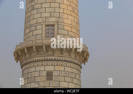 Dettaglio di intricati minareti al Taj Mahal, Agra, Uttar Pradesh, India, Asia centrale Foto Stock