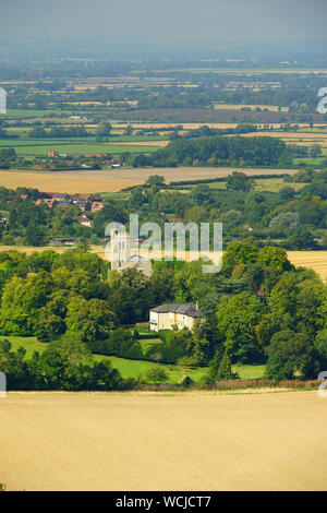 Una vista di fronte di Aldershot da Coombe Hill, Buckinghamshire Foto Stock