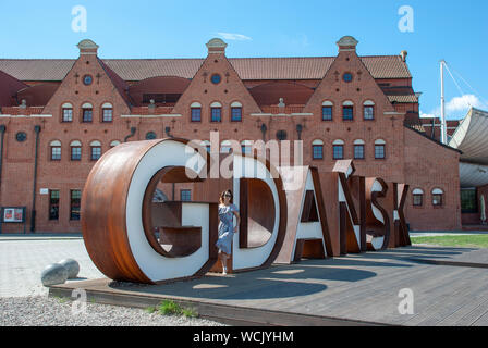 Famosi grandi e rusty lettere della città di Danzica in Polonia Foto Stock