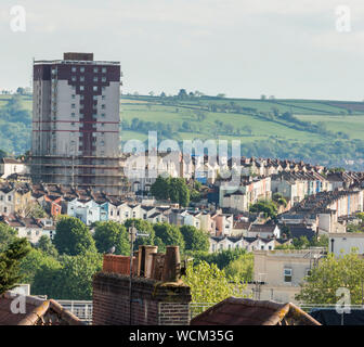 Vista su tutta la città dal tetto di St Mary Redcliffe, Bristol, Regno Unito Foto Stock