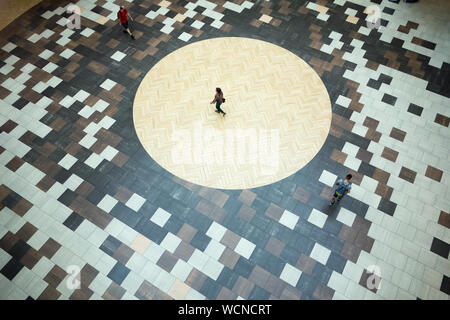 Minsk, Bielorussia - Joule 22, 2018: Dana Mall maggiori shopping centre a Minsk, la capitale della Repubblica di Bielorussia Foto Stock