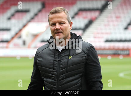 Verde foresta Rovers manager Mark Cooper prima al carabao Cup secondo turno la corrispondenza alla vitalità Stadium, Bournemouth. Foto Stock