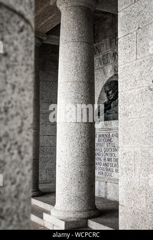 Sud Africa Rhodes Memorial sulle pendici del Cape Town Devil's Peak onori British colonialista, politico e magnate minerario Cecil John Rhodes Foto Stock