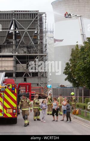 Slough, Regno Unito. 28 Agosto, 2019. Incendio presso il sito di Slough Trading Station Wagon Power Station Credit: Andrew Spiers/Alamy Live News Foto Stock