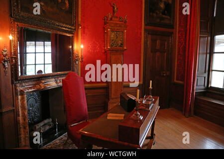 King's Closet, Hampton Court Palace, East Molesey Surrey, Inghilterra, Gran Bretagna, Regno Unito, Gran Bretagna, Europa Foto Stock