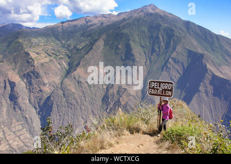 Trekking in Senso - Inka trek, 'l'altra Machu Picchu,' Capuliyoc, Apurimac, Perù Foto Stock
