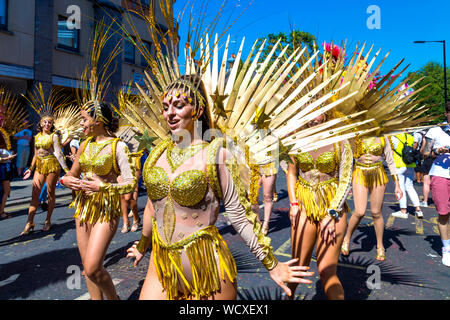 26 Agosto 2019 - carnevale di Notting Hill su un caldo lunedì festivo, London, Regno Unito Foto Stock