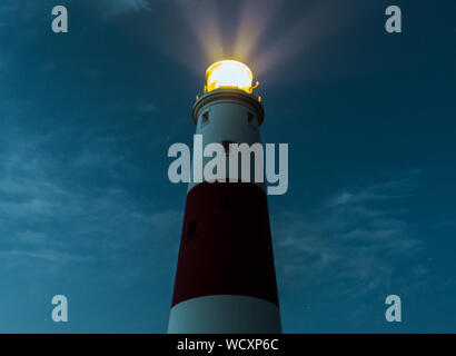 Portland Bill lighthouse nella notte estiva, isola di Portland, Dorset, England, Regno Unito Foto Stock