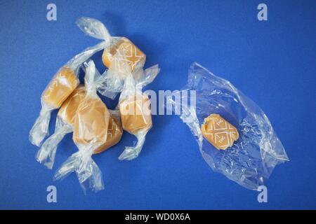 Caramella con CBD e THC. Foto Stock