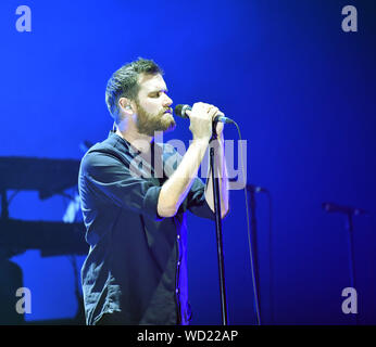 Agosto 27, 2019, Norfolk, Virginia, Stati Uniti d'America: Australian Pink Floyd Show raccoglie il floyd vivo per la folla a Chrysler Hall il 27 agosto 2019 a Norfolk, Virginia. ..Foto ..Â©Jeff Moore 2019 (credito Immagine: © Jeff Moore/ZUMA filo) Foto Stock