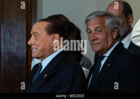 Roma, Italia. 28 Agosto, 2019. leader della "Forza Italia" Silvio Berlusconi vede dopo un incontro con il presidente italiano Sergio Mattarella per le consultazioni con i partiti politici e la formazione del nuovo governo al palazzo del Quirinale a Roma. Credito: SOPA Immagini limitata/Alamy Live News Foto Stock