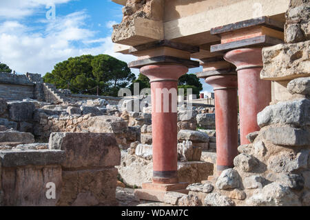 Un parzialmente ricostruito tempio all'antico sito di Cnosso a Creta Foto Stock