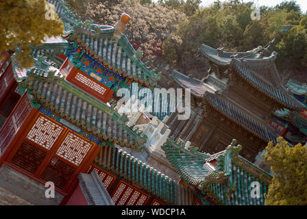 Cinese tradizionale edificio pavilion intorno a Pechino, in Cina. Foto Stock