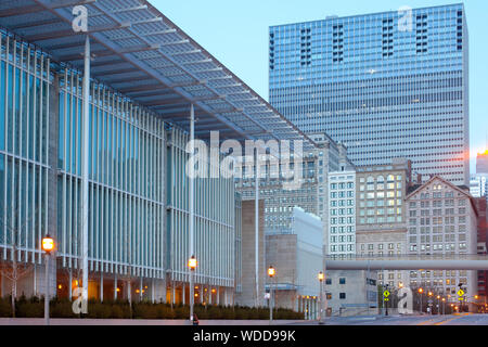 Chicago, Illinois, Stati Uniti d'America - L'Art Institute of Chicago all'alba. Foto Stock