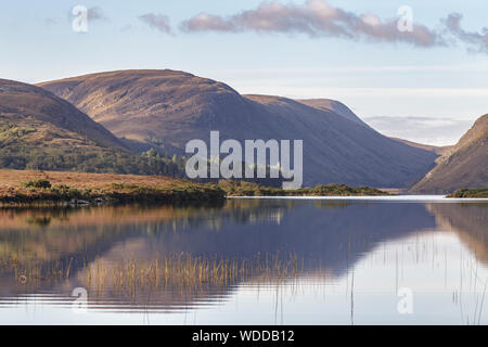 Lough Beagh nel Castello e Parco nazionale di Glenveagh, Donegal, Irlanda. Foto Stock