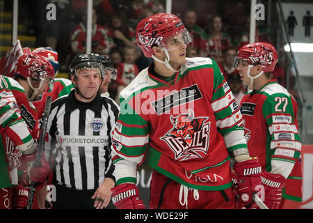 La Baia di Cardiff, Galles, UK. Il 25 agosto 2019. Il Cardiff Devils cadono contro MAC Ujbuda 2-4 durante una partita di preseason. ©Natasha Camilleri Foto Stock