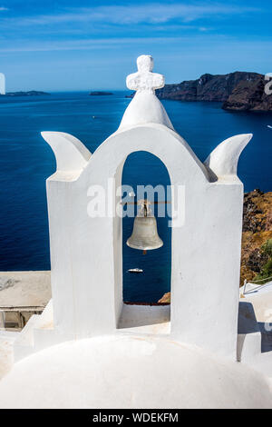 Torre Campanaria di Oia - Santorini, Grecia stock photo Foto Stock