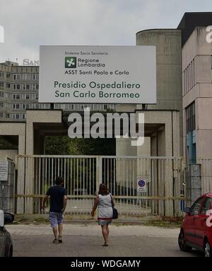 Esterno del San Carlo Borromeo in ospedale o le voci ACE per il locale Azienda Sanitaria Santi Paolo e Carlo (Duilio Piaggesi/fotogramma, Milano - 2019-08-20) p.s. la foto e' utilizzabile nel rispetto del contesto in cui e' stata scattata, e senza intento diffamatorio del decoro delle persone rappresentate Foto Stock