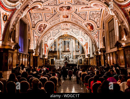 Napoli, Italia Maggio 16, 2014: Gli interni e i dettagli del Vasari cappella di Sant'Anna dei Lombardi chiesa, 16 maggio 2014, a Napoli, Italia Foto Stock