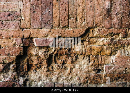 L'antico muro di mattoni è stata ordinatamente disposte e così forte che non vi era spazio anche un piccolo ago non potevano penetrare al tempio Dhammayangyi in Ba Foto Stock