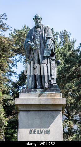 Lord Kelvin statua, Giardini Botanici, Belfast Foto Stock