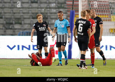 Brussel, Belgie. Il 29 agosto, 2019. Brussel - 29-08-2019, Koning Boudewijn stadion calcio olandese, stagione 2019-2020. Royal Antwerp player Didier Lamkel Ze durante il match Anversa - AZ. Credito: Pro scatti/Alamy Live News Foto Stock