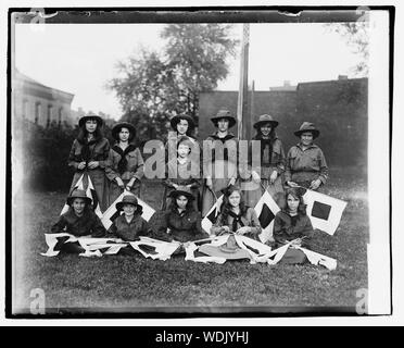 Girl Scouts Abstract/medio: 1 negativi : vetro 4 x 5 in. o più piccolo Foto Stock