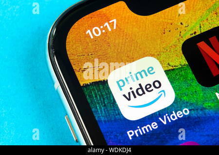 A Helsinki, Finlandia, 4 Maggio 2019: Amazon Video icona applicazione su Apple iPhone schermo X close-up. Amazon PrimeVideo icona app. La perfezione del Amazon applic Foto Stock