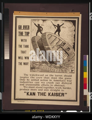 Andare oltre la parte superiore con il serbatoio che vincerà la guerra! Abstract: poster che mostra un serbatoio industria americana rotolando su di slealtà. Un piccolo uccello commenti, niente può fermare la loro! Foto Stock