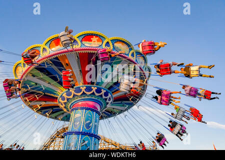 Sea to Sky Swinger, Playland, Hastings Park, Vancouver, British Columbia, Canada