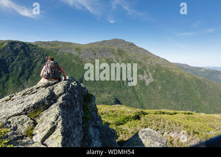 Il Monte Adams dal lungo i sei mariti Trail in Thompson e Meserve l'acquisto, New Hampshire durante i mesi estivi; parte della Ran presidenziale Foto Stock