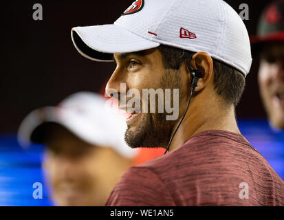 Santa Clara, California, USA. Il 29 agosto, 2019. Agosto 29, 2019: San Francisco 49ers quarterback Jimmy Garoppolo (10) I commenti su un gioco, durante un'NFL preseason game tra il Los Angeles Chargers e San Francisco 49ers a Levi's Stadium di Santa Clara, California. Valerie Shoaps/CSM Credito: Cal Sport Media/Alamy Live News Foto Stock