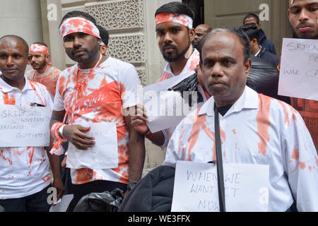 Sabato 18 maggio 2019 Pall Mall London UK, ex pat tamil e socitys hanno marciato in un memoriale di guerra civiil casualtys , diaspora tamil europee Foto Stock