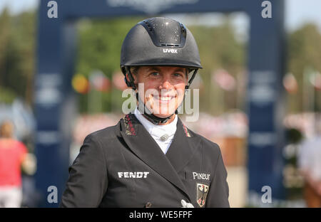 Il 30 agosto 2019, Bassa Sassonia, Luhmühlen: sport equestri, eventing, Campionati Europei: l'evento tedesco rider Josefa Sommer. Foto: Friso Gentsch/dpa Foto Stock