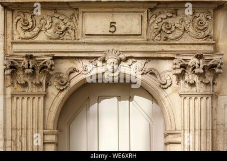 Francia, Meurthe et Moselle, Nancy, il dettaglio di una facciata nella città vecchia Foto Stock