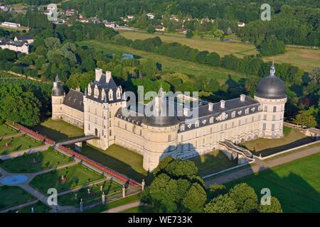 Francia, Indre, Berry, castelli della Loira, Chateau de Valencay (vista aerea) Foto Stock