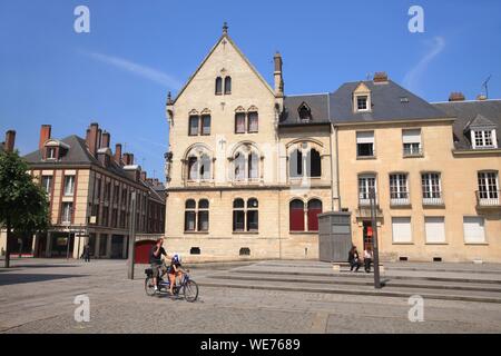 Francia, Somme, Amiens, Casa del Bailliage o Malmaison sul luogo di Notre Dame di Amiens Foto Stock