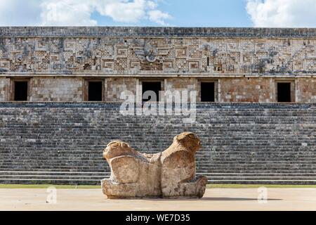 Messico, Yucatan Stato, Uxmal, elencato come patrimonio mondiale dall'UNESCO, il palazzo del governatore Foto Stock