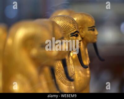 L'Egitto, al Cairo, Museo Egizio del Cairo, dettaglio della camera di sepoltura di Tutankhamon Foto Stock