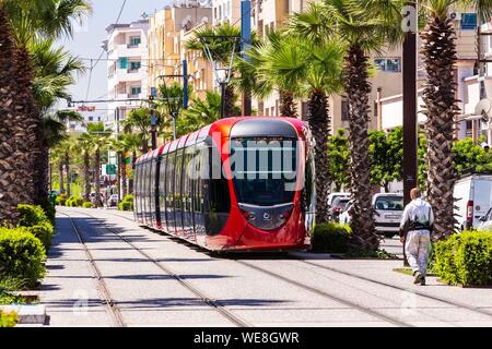 Il Marocco, Casablanca, Omar Al Khiam Boulevard Foto Stock