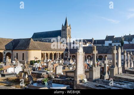 Francia, Yvelines (78), di Montfort-l'Amaury, cimitero, Foto Stock