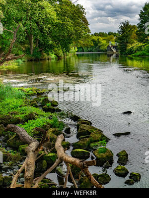 Aldwarke Weir al lavaggio, Rotherham,South Yorkshire. Foto Stock