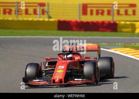 Spa Francorchamps, Belgio. Il 30 agosto, 2019. Driver Ferrari Sebastian Vettel (GER) in azione durante la seconda sessione di prove libere della Formula Uno Gran Premio del Belgio presso il circuito di Spa Francorchamps - Belgio Credito: Pierre Stevenin/ZUMA filo/Alamy Live News Foto Stock