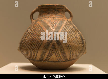 Ceramiche colorate binaurale jar. 3800 - 3600 anni fa. Il Xinjiang Uygur Regione Autonoma museo. Foto Stock